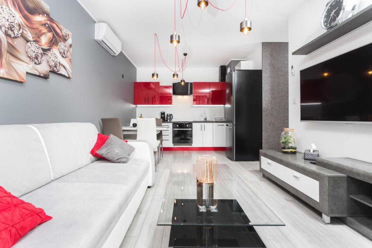 كراكوفيا City Of The Kings - Grey Apartment المظهر الخارجي الصورة